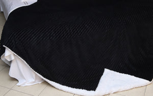 Black Ultra-Soft Sherpa Blanket